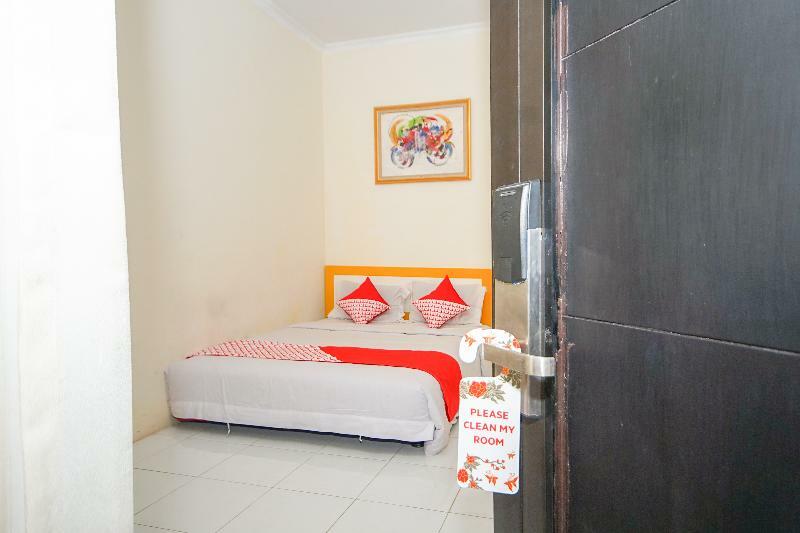 Hotel O Angkatan 45 Near Istana Gubernur Formerly Maleo Hotel Παλεμπάνγκ Εξωτερικό φωτογραφία